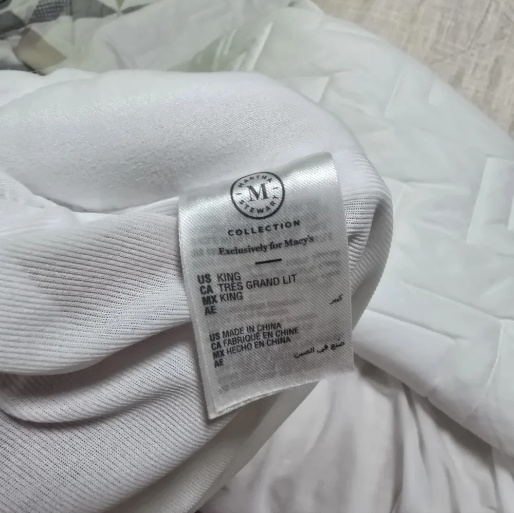 Hotel Collection White Chevron Mattress Cover - Picture 5 of 5